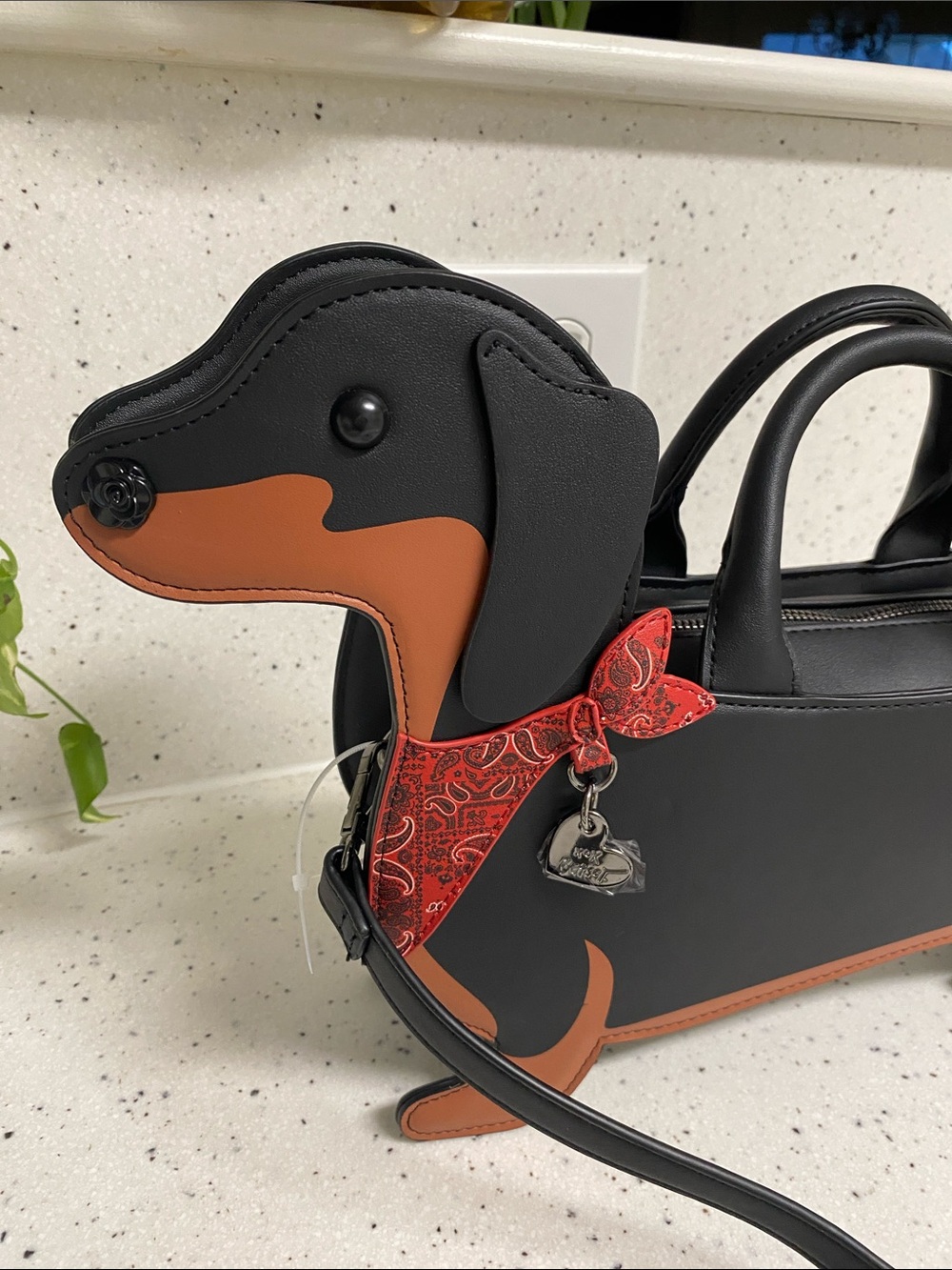 NWT. Betsey Johnson, dachshund handbag. - Picture 2 of 12